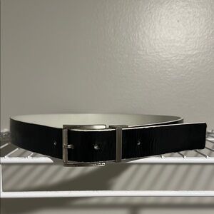 Calvin Klein Reversible Black or White Belt Size 36
